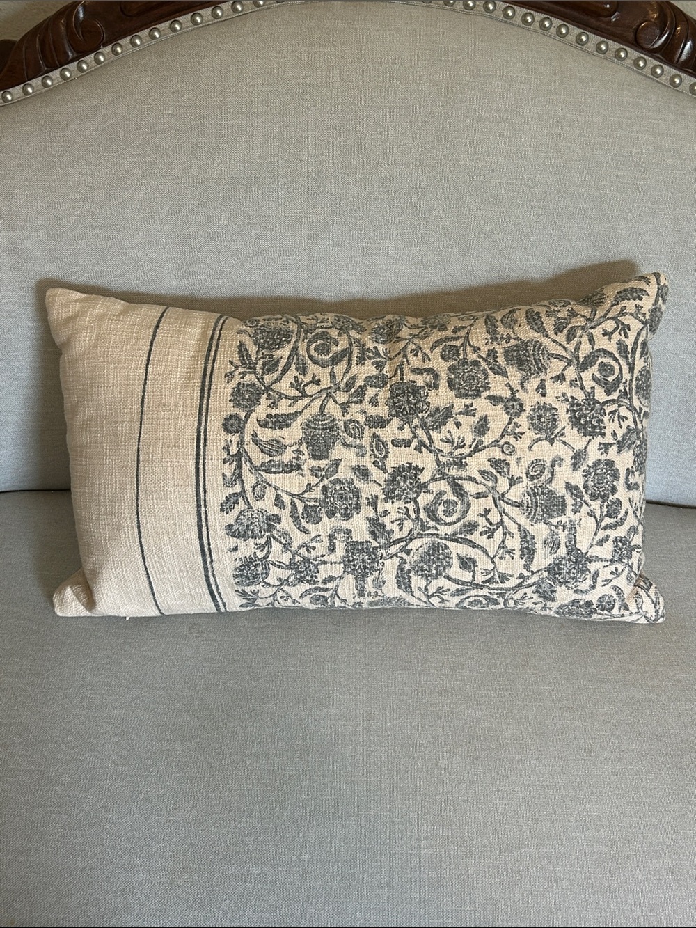 Floral Accent Pillow in Beige & Blue Like New